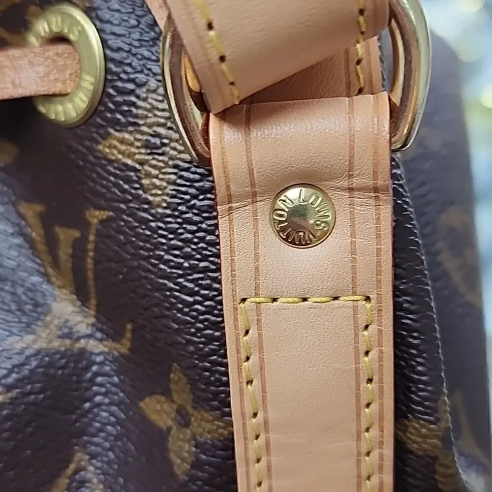 NEW! Authentic Louis Vuitton Monogram NeoNoe MM Shoulder Bag Purse Tote